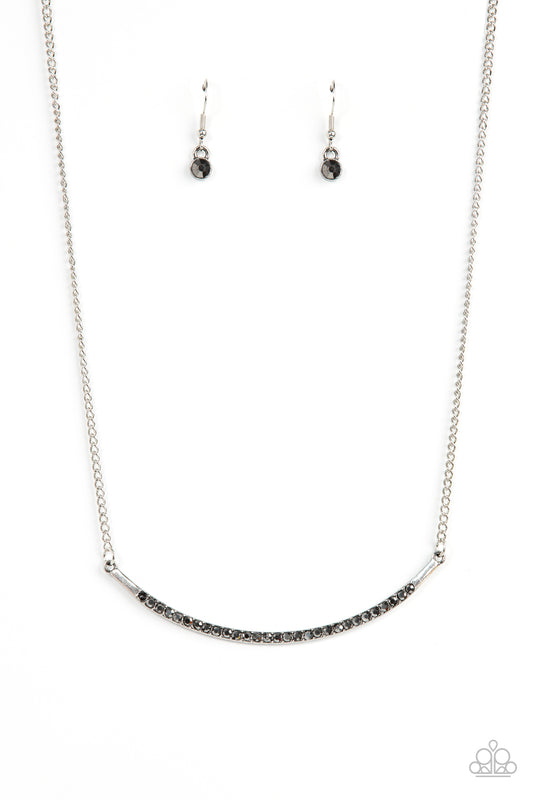 Paparazzi~ Collar Poppin Sparkle ~  Silver Necklace